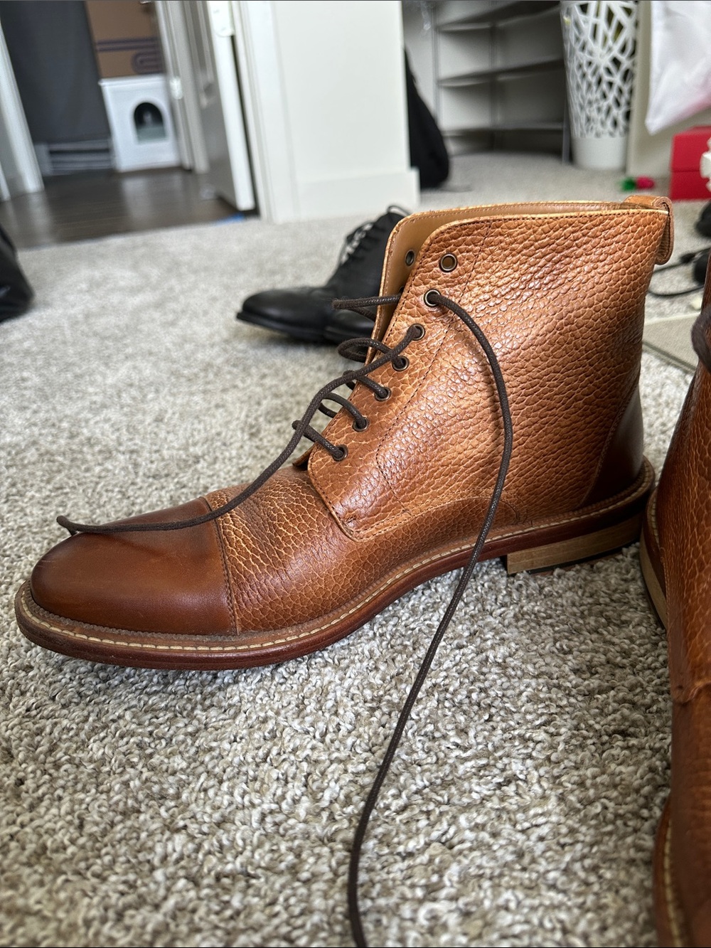 Taft Size 10, 43 Rome Leather Cap Toe Dress Boots - Picture 2 of 13